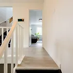 Viphouse Valkenburg Отель типа 