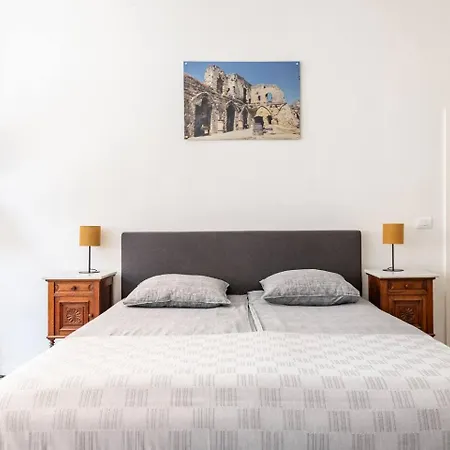 Viphouse Valkenburg Bed & Breakfast 4*