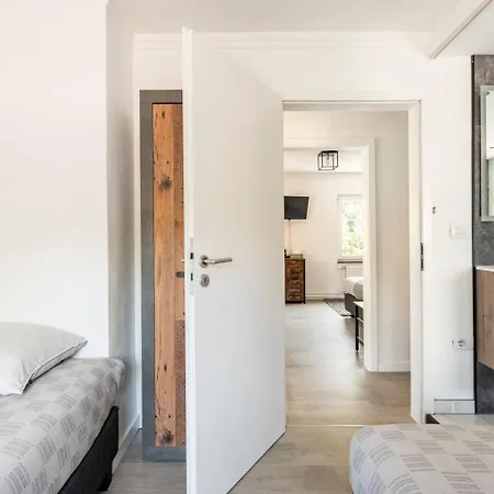 Viphouse Valkenburg 4*