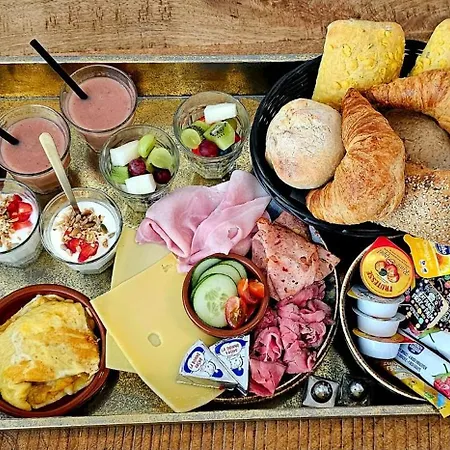 Viphouse Valkenburg Nocleg ze śniadaniem 4*