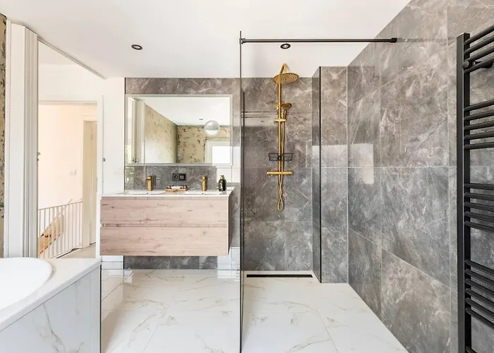 Viphouse Valkenburg B&B 팔켄뷔르흐안더횔