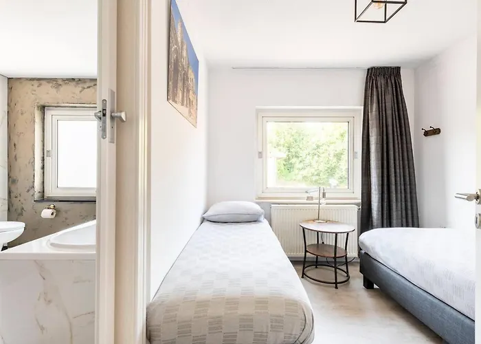 Viphouse Valkenburg 4* 팔켄뷔르흐안더횔